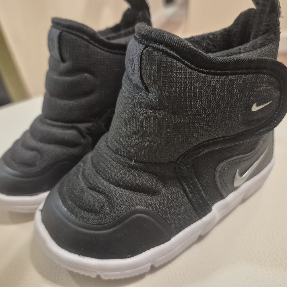 Nike Black and White Kids Boots